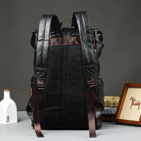 Mochila de Couro Masculina Brainly - Manfine